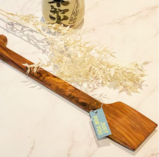 BARBEQUE GRILL SCRAPER | ONTARIO WALNUT WOOD